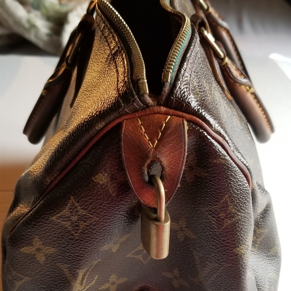 Handbag - Picture 2 of 8